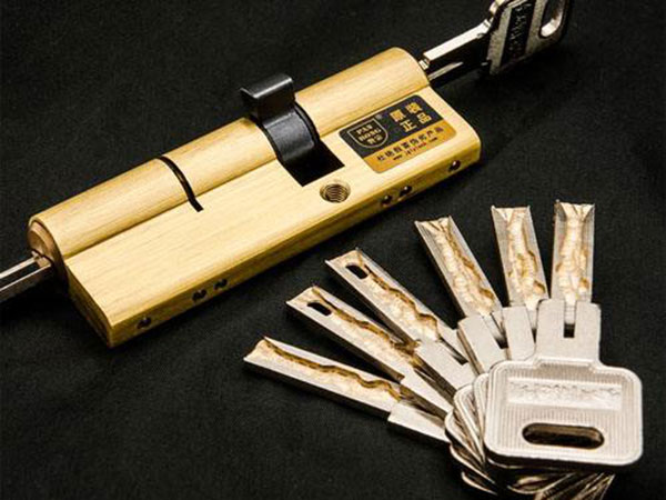 开平24小时上门开锁公司