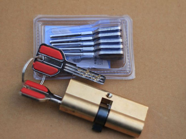 开平24小时上门开锁公司