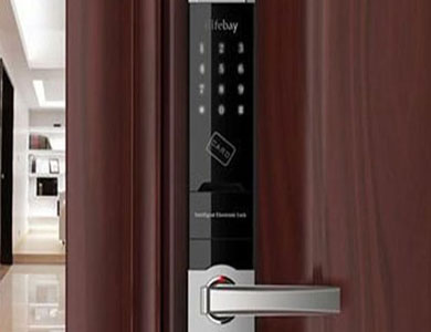 开平24小时上门开锁公司